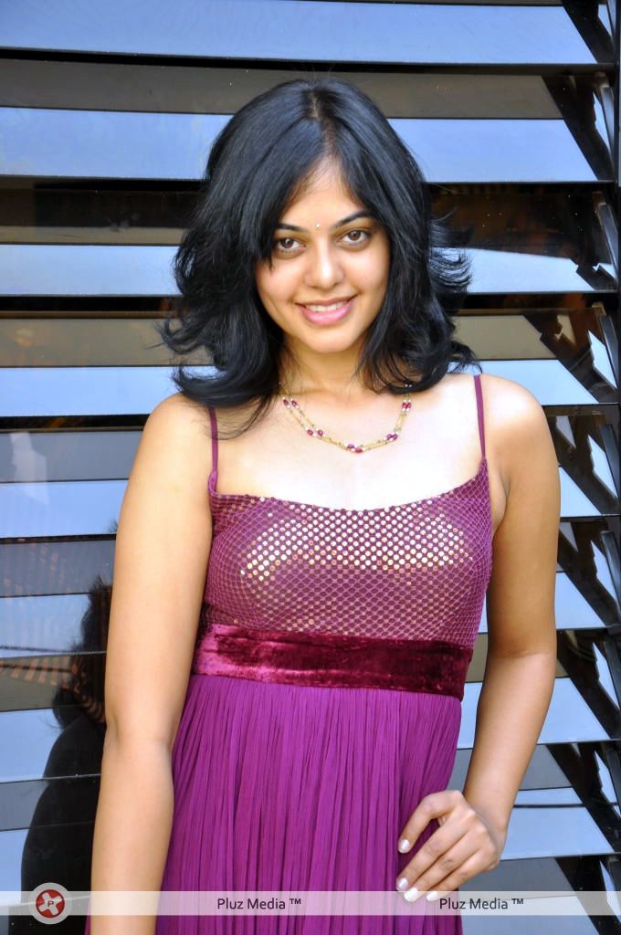 Bindu Madhavi Hot in Pink Gown Dress - Pictures | Picture 120971